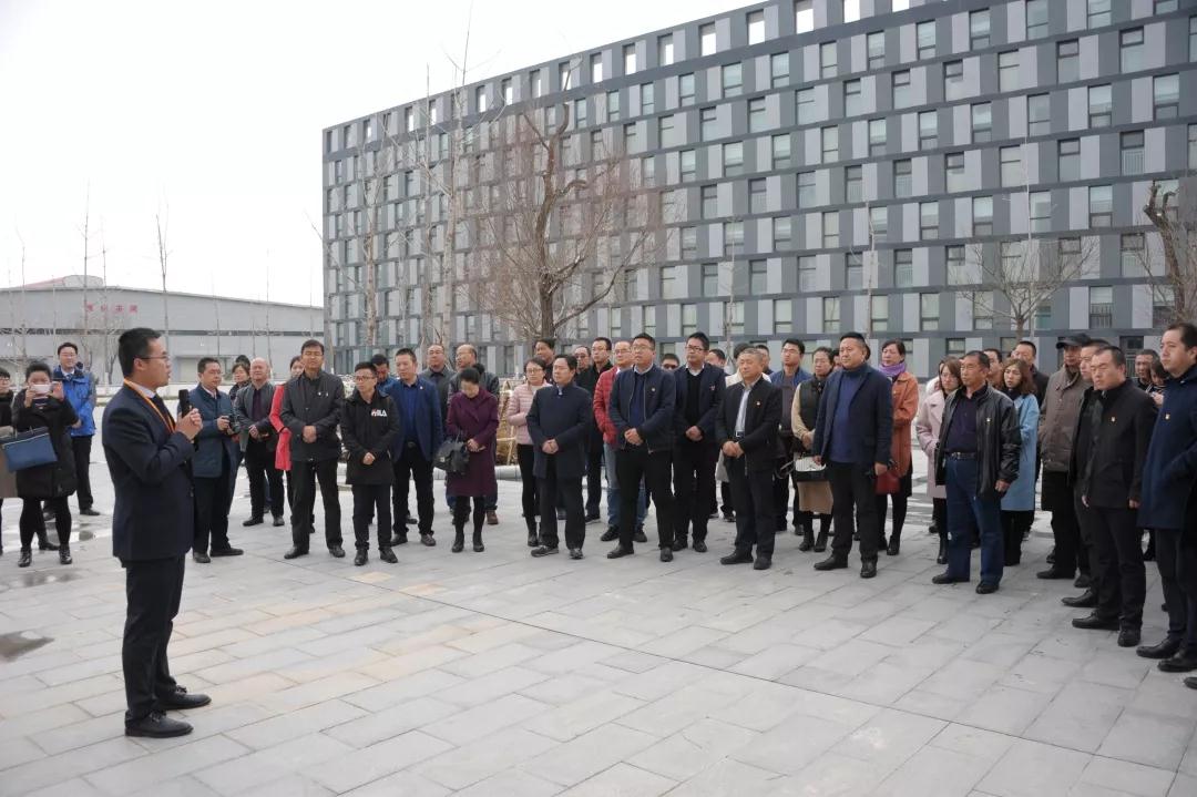 甘肃省第三期党建强、发展强非公经济工作能力提升培训班参观兰州新区“zoty中欧三厂” 项目